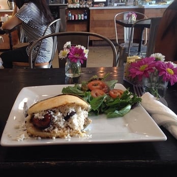 Amara Chocolate & Coffee - Great brunch option- 'La de Pabellon' - Coffee & Tea Near Me - Pasadena, California