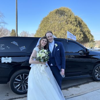 Loon Limo - Happy wedding day - Limos Near Me Loon Limo - Happy wedding day - Limos Near Me