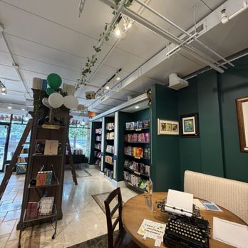 Swallow Stories Bookshop - Bookstores Near Me - Lisle, Illinois Swallow Stories Bookshop - Bookstores Near Me - Lisle, Illinois