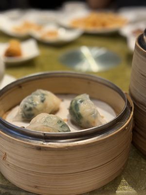 Imperial Treasure Fine Chinese Cuisine (Crowne Plaza) by null