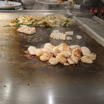 Benihana - Cooking Scallops - Teppanyaki Near Me - Arcadia, California Benihana - Cooking Scallops - Teppanyaki Near Me - Arcadia, California