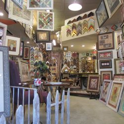Neo Art & Frame - Works on display when you walk in