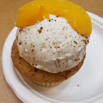 Molly's Cupcakes - Naperville - PEACH COBBLER - Cupcakes Near Me - Naperville, Illinois