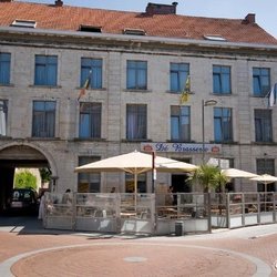 Alpha Hotel