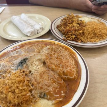 CJ's Cafe - Huevos a la Mexicana, Chiles Relleno - Breakfast & Brunch Near Me - Los Angeles, California CJ's Cafe - Huevos a la Mexicana, Chiles Relleno - Breakfast & Brunch Near Me - Los Angeles, California