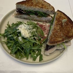Fare and Fellow - Turkey and pear sandwich