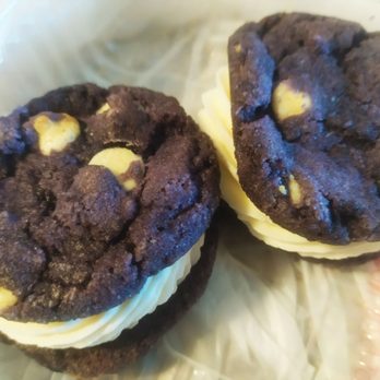 Say So Sweets - Ube white chocolate chip whoopie pie - Desserts Near Me - Jacksonville, Florida Say So Sweets - Ube white chocolate chip whoopie pie - Desserts Near Me - Jacksonville, Florida