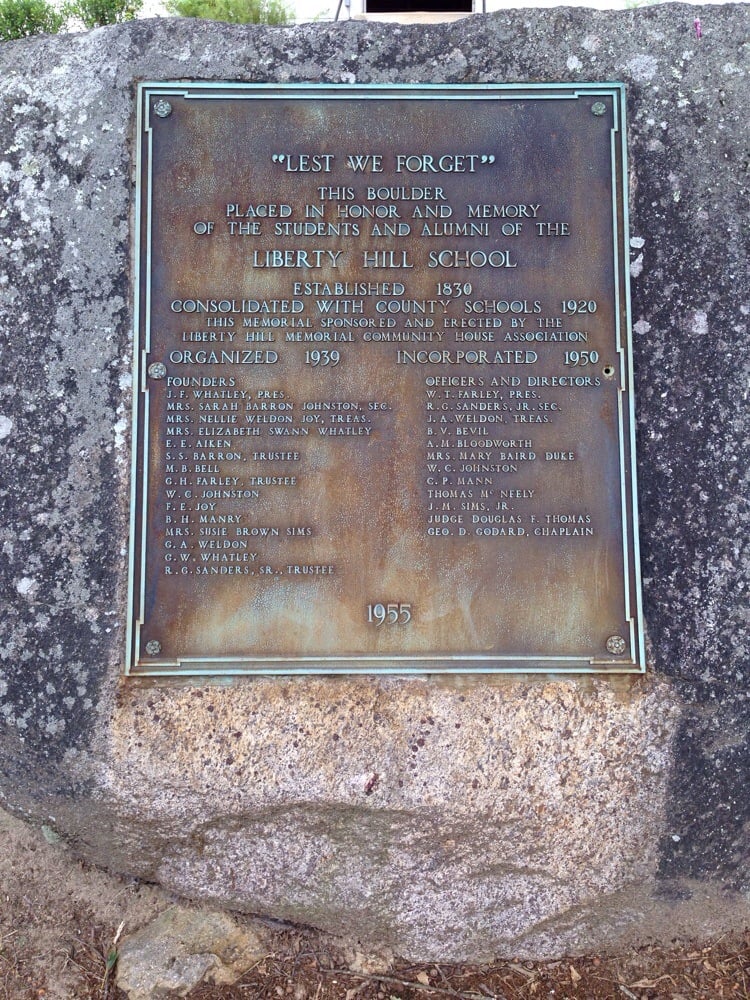 LIBERTY HILL SCHOOL & MEMORIAL COMMUNITY HOUSE Ga Hwy 36 At