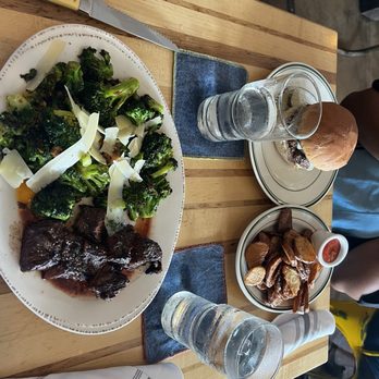 Main Street Meats - Niman Ranch Bavette Broccoli - Butcher Near Me - Chattanooga, Tennessee Main Street Meats - Niman Ranch Bavette Broccoli - Butcher Near Me - Chattanooga, Tennessee