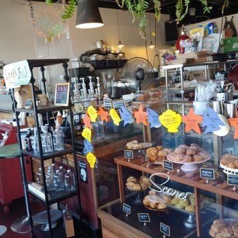 Robin Simmons Bakery - Inside the shop - Desserts Near Me - Virginia Beach, Virginia Robin Simmons Bakery - Inside the shop - Desserts Near Me - Virginia Beach, Virginia