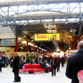 Marks and Spencer - Main concourse, looking north - Public Transportation Near Me - London, XGL