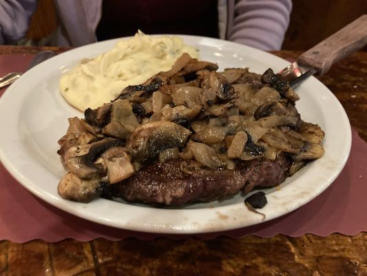 The Country Inn of Berkeley Springs by null