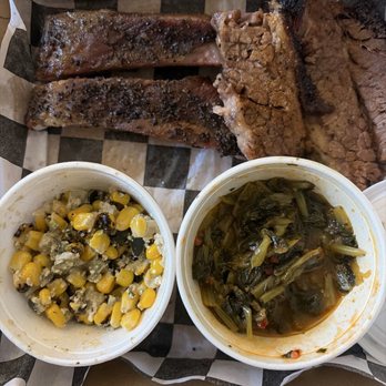 Bringles Smoking Oasis - St Louis Ribs Brisket Street Corn Turnip Greens - Barbeque Near Me - Nashville, Tennessee
