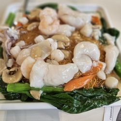 Hong Kong Cafe - Atlantic - Seafood chowmein