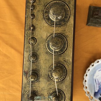 Feira da Ladra - Flea Markets Near Me - Lisbon, 11