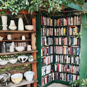 Bart's Books - Gorgeous!! - Bookstores Near Me - Ojai, California