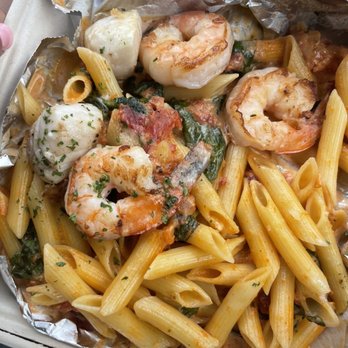 Kula Bistro - Creamy vodka with scallop, shrimp, and spinach. - Italian Near Me - Kula, Hawaii Kula Bistro - Creamy vodka with scallop, shrimp, and spinach. - Italian Near Me - Kula, Hawaii