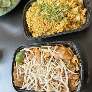 Thai Yummy - Thai spicy L7. Pineapple chicken Fried Rice and Thai spicy L3. Chicken Pad Kee-Mao - Food Trucks Near Me - Portland, Oregon Thai Yummy - Thai spicy L7. Pineapple chicken Fried Rice and Thai spicy L3. Chicken Pad Kee-Mao - Food Trucks Near Me - Portland, Oregon
