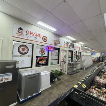 Palama Supermarket - Fresh made to order sushi. - International Grocery Near Me - Honolulu, Hawaii