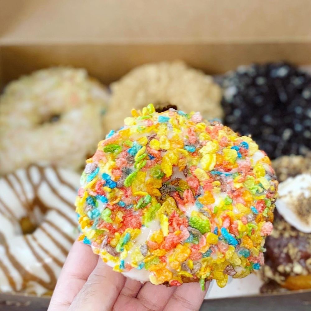 DOUGH BOY DONUTS Updated June 2024 304 Photos & 180 Reviews 291 W