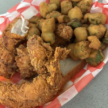 Lilly's Hot Chicken - Chicken Shop Near Me - Nashville, Tennessee Lilly's Hot Chicken - Chicken Shop Near Me - Nashville, Tennessee