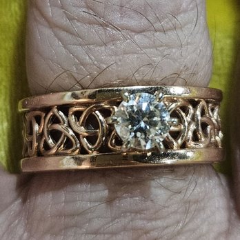 Helzberg Diamonds - Their on-site jewelers can make your diamond dreams come true. - Jewelry Near Me - Gurnee, Illinois