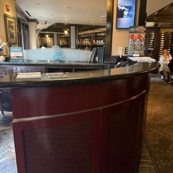 Landry's Seafood House - Interior - Seafood Near Me - San Antonio, Texas