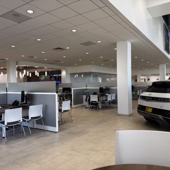 CardinaleWay Hyundai - Glendora - Showroom - Auto Repair Near Me - Glendora, California