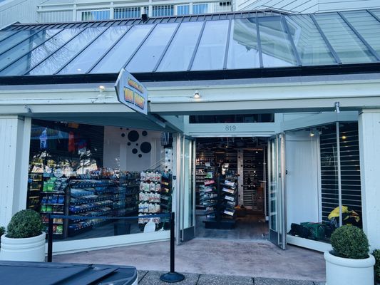 Sausalito Mini Mart by null