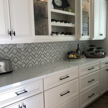 Rok Hardware & Cabinets - Calcutta Arno Quartz Countertops - Kitchen & Bath Near Me - Anaheim, California Rok Hardware & Cabinets - Calcutta Arno Quartz Countertops - Kitchen & Bath Near Me - Anaheim, California