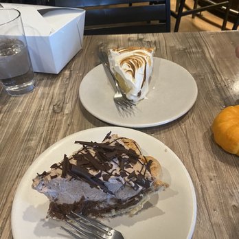 Ginger and Baker - Highlight of the nigth was the chocolate, absolutely fluffy and super tasty - Cafes Near Me - Fort Collins, Colorado