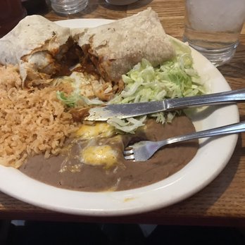 Guillermo's Double L Restaurant - Red Chile burrito, side of rice and beans. - Mexican Near Me - Tucson, Arizona Guillermo's Double L Restaurant - Red Chile burrito, side of rice and beans. - Mexican Near Me - Tucson, Arizona