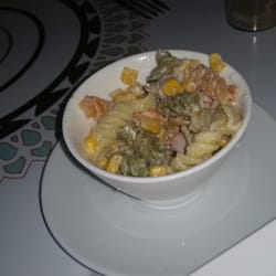 Delicatesse - Macaroni Salad, YUM.