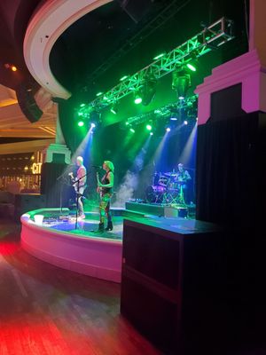 Rhythm & Riffs Lounge by null