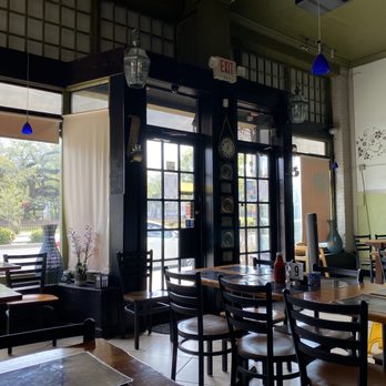 Wafaa N Mike Cafe - a view of the dining room - Mediterranean Near Me - Jacksonville, Florida Wafaa N Mike Cafe - a view of the dining room - Mediterranean Near Me - Jacksonville, Florida