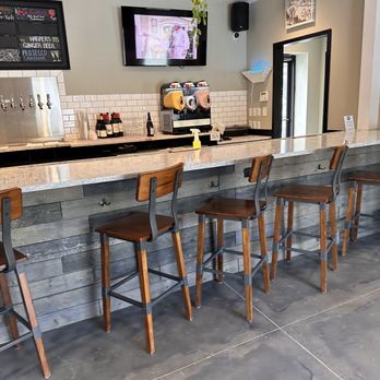 Vicious Fishes - Inside - Breweries Near Me - Apex, North Carolina Vicious Fishes - Inside - Breweries Near Me - Apex, North Carolina