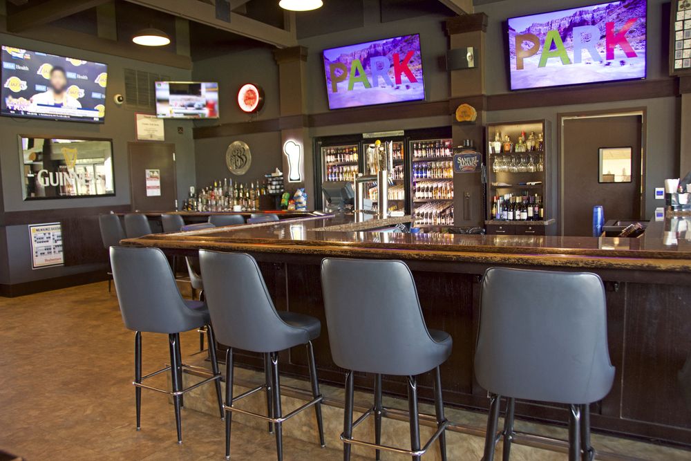 COULEE GOLF BOWL Updated September 2024 22 Photos & 20 Reviews 100 Green Coulee Rd