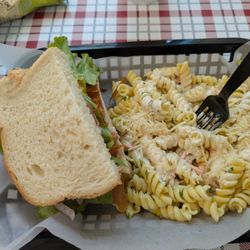 Hilltop Deli - Sourdough turkey with pasta