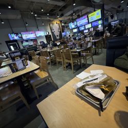 Buffalo Wild Wings - Not packed