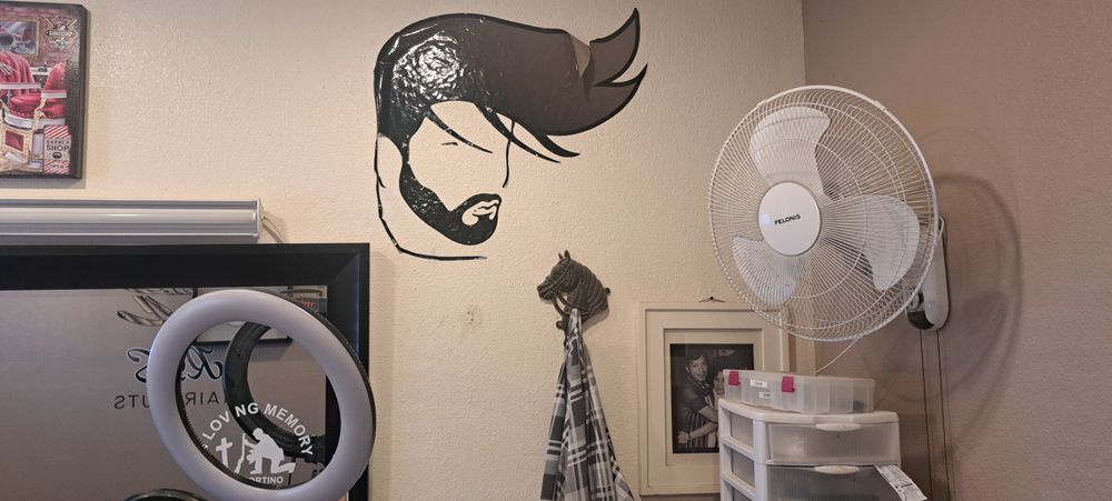 Ramirez Barber Logo