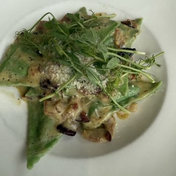 The Pocket - Pea ravioli - New American Near Me - Carmel-by-the-Sea, California