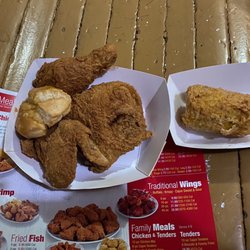 3 Piece Chicken and Biscuit Combo