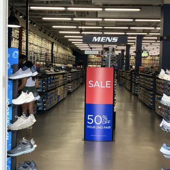 SKECHERS Warehouse Outlet - Inside - Shoe Stores Near Me - West Palm Beach, Florida SKECHERS Warehouse Outlet - Inside - Shoe Stores Near Me - West Palm Beach, Florida