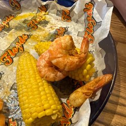 Sorry for my left overs but my husband and I ordered their boiled shrimp and corn. The shrimp was super dry and flavorless. Not recommended