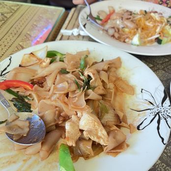 Basil Thai Cooking - Drunken noodle - Thai Near Me - Arcadia, California