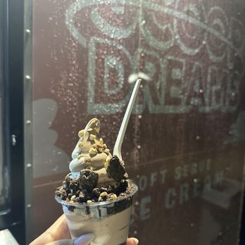 Scoop Dreams - Ice Cream & Frozen Yogurt Near Me Scoop Dreams - Ice Cream & Frozen Yogurt Near Me