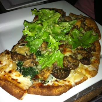 Robust Wine Bar - Mushroom and arugula flatbread - Wine Bars Near Me - Webster Groves, Missouri