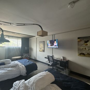 FOUND:RE Phoenix - Hotels Near Me - Phoenix, Arizona