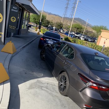 McDonald's - 3 cars parked in front of me in the drive thru and at least one behind me. PLEASE STOP PARKING EVERY SINGLE CAR!! - Fast Food Near Me - Cabazon, California