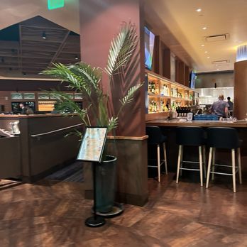 Anthony's Boise - Inside - Seafood Near Me - Boise, Idaho